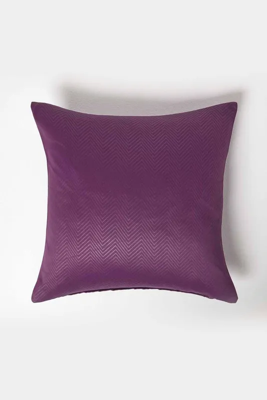 Homescapes Herringbone Cushion Cover in Purple Size: 45 cm x 45 cm Purple 45 cm x 45 cm