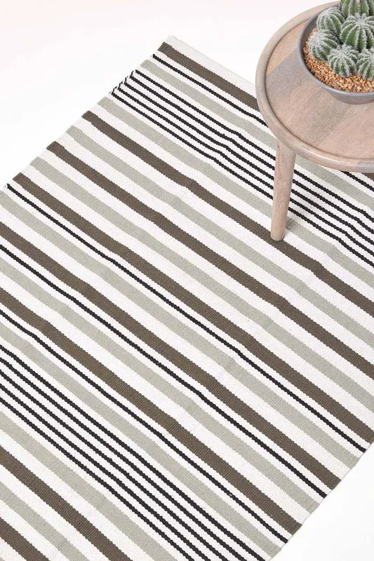 Homescapes Unisex Modern Scandinavian Style Striped Cotton Rug in Grey Size: 60cm x 100cm Grey 60cm x 100cm female