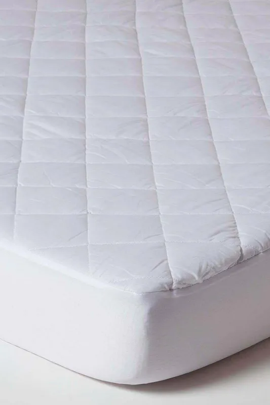 Homescapes Unisex Quilted Waterproof Mattress Protector Euro Size in White Size: EU Double White female