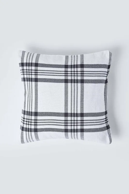 Homescapes - White & Black Tartan Pattern Cushion Cover, 60 x 60 cm