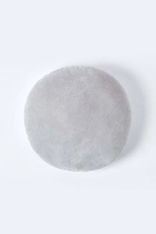 Homescapes Unisex Velvet Cushion, 40 cm Round in Light Grey Size: 40cm x 40cm Light Grey female