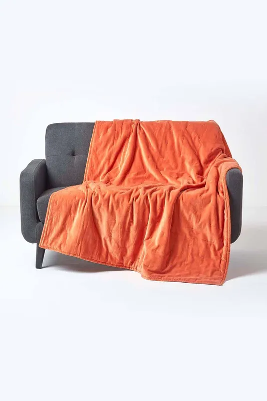 Homescapes - Burnt Orange Velvet Quilted Throw, 125 x 150 cm