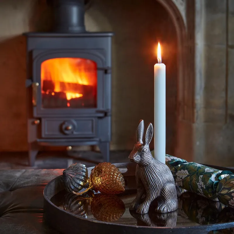Ivyline - Cast Aluminium Hare Candle Holder - Aluminium - L9.5 x W10 x H18 cm - Antique Brass