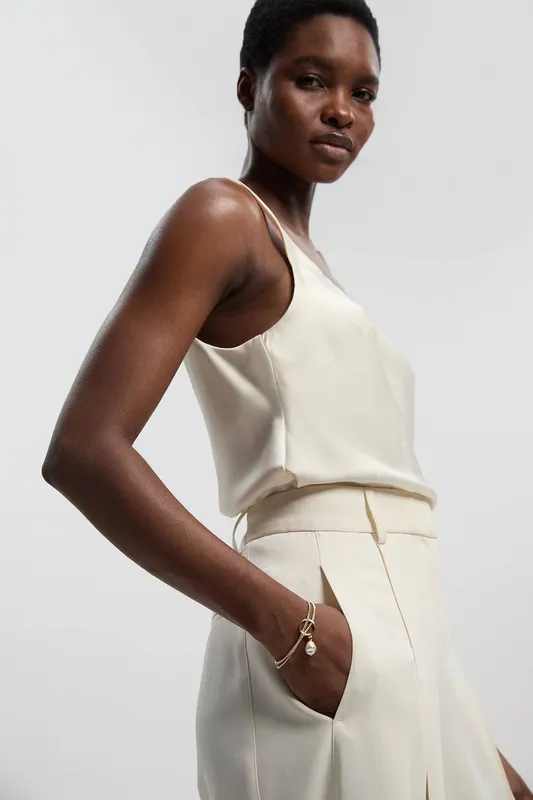 Karen Millen Women's Modern Pearl Bracelet in Gold Gold female