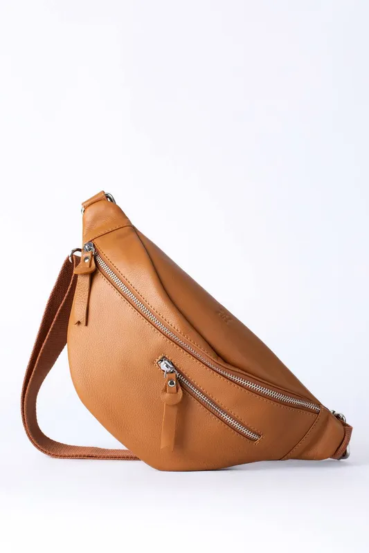 Lakeland Leather Women's 'Tarn' Leather Sling Bag in Tan Tan female
