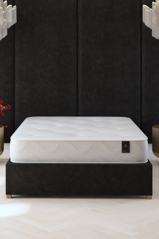 Laurence Llewelyn-Bowen Unisex Hotel Quality 1000 Pocket Mattress in White Size: King White King female