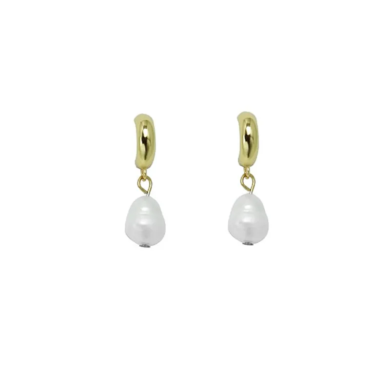 Liquorish Women's Gold Pearl Drop Huggie Earrings - Gold