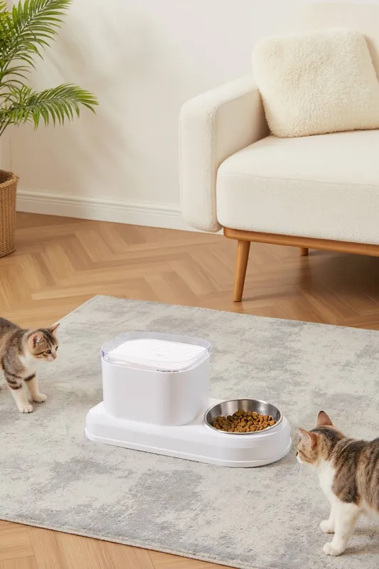 Living and Home 2-in-1 Pet Feeder in White - White