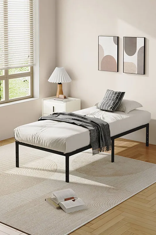 Living and Home Black Iron Bed Frame without Mattress Size: King - Black - Size: King