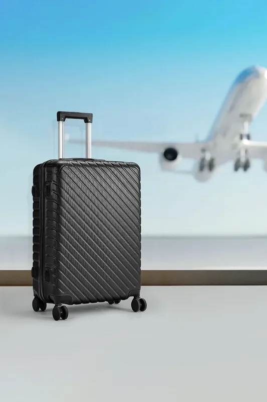 Living and Home Lightweight Hardside Travel Suitcase, 24" Black Black