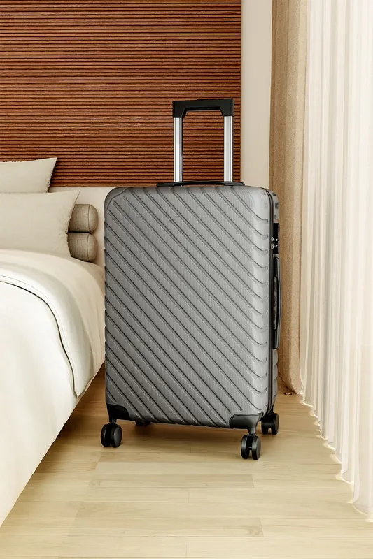 Living and Home Lightweight Hardside Travel Suitcase with Spinner Wheels, 28" Silver Silver