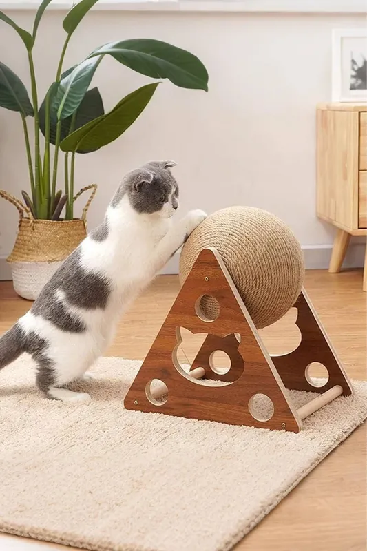 Living and Home Natural Sisal Cat Ball Catching Pet Toy in Beige - Beige