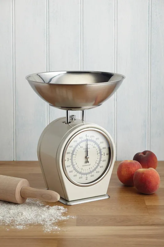 Living Nostalgia Antique Cream Mechanical Scales