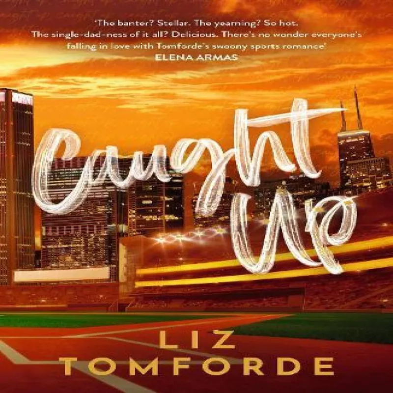 Liz Tomforde Caught Up : The hottest new must-read enemies-to-lovers sports Multicolor