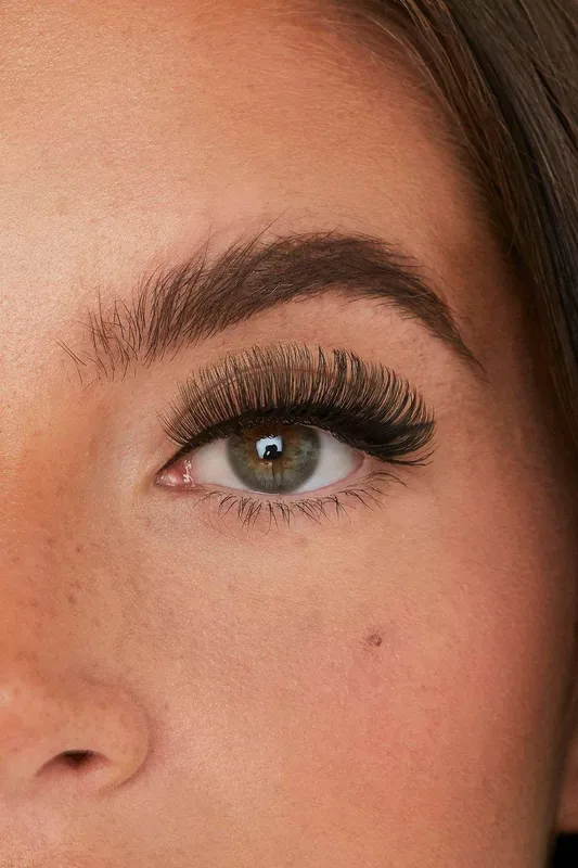 Mcr Lashes Queen Luxury Vegan Faux Mink False Strip Lashes in Black - Black