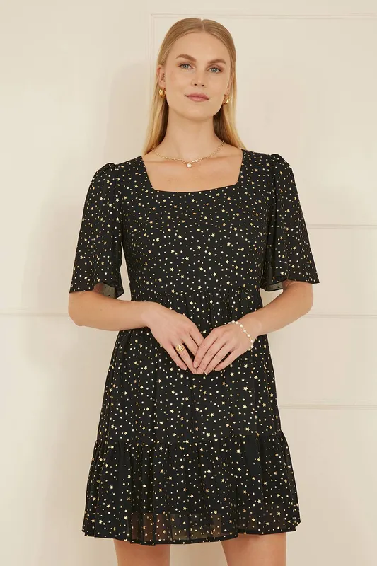 Mela Women's Black Star Print Skater Dress Size: 8 Black female