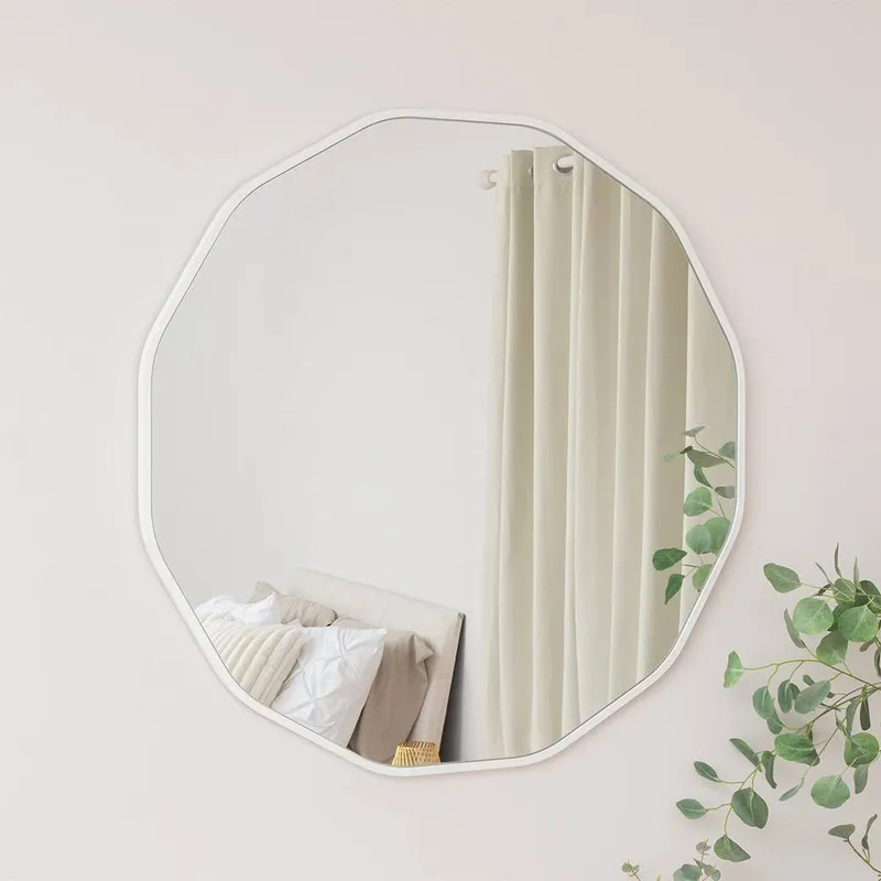 Melody Maison Large Round White Scalloped Wall Mirror - 90cm X 90cm Size: 90 cm X 90 cm White 90 cm X 90 cm