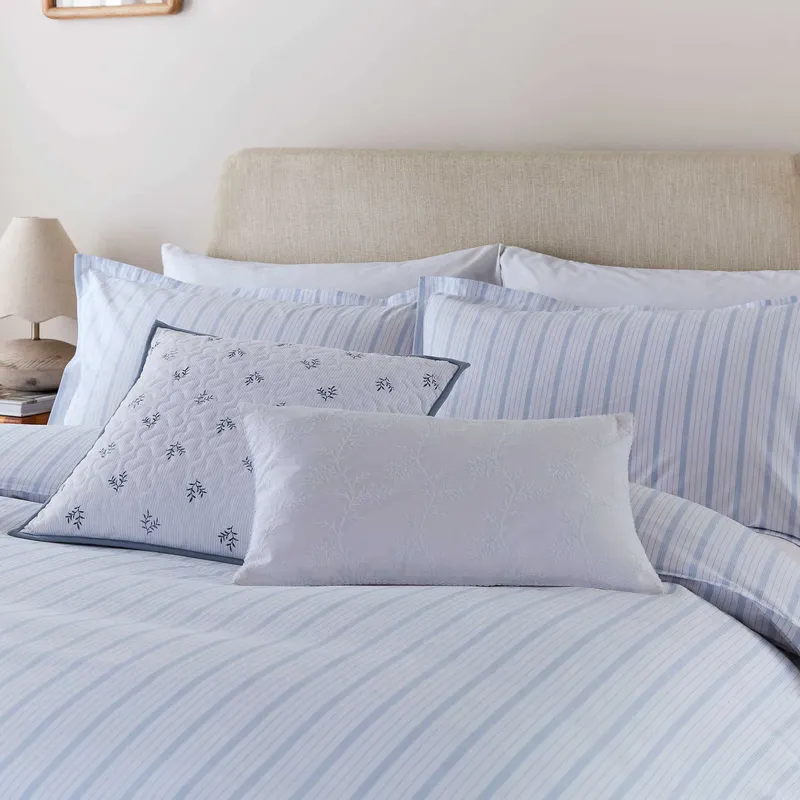 Murmur 'Juno' Cotton Duvet Cover Set in Blue Size: King Blue King