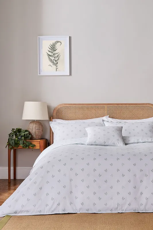 Murmur 'Thalia' Cotton Duvet Cover Set in Green Size: King Green King