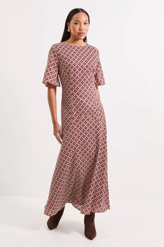 Debenhams Women's Geo Maxi Dress in Red Size: 18 - Red - Size: 18