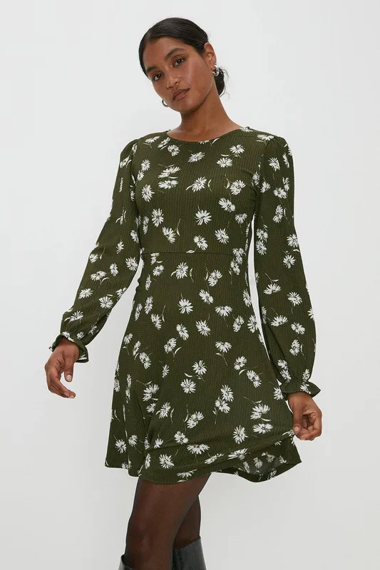 Dorothy Perkins Women's Khaki Floral Mini Dress Size: 8 Khaki 8