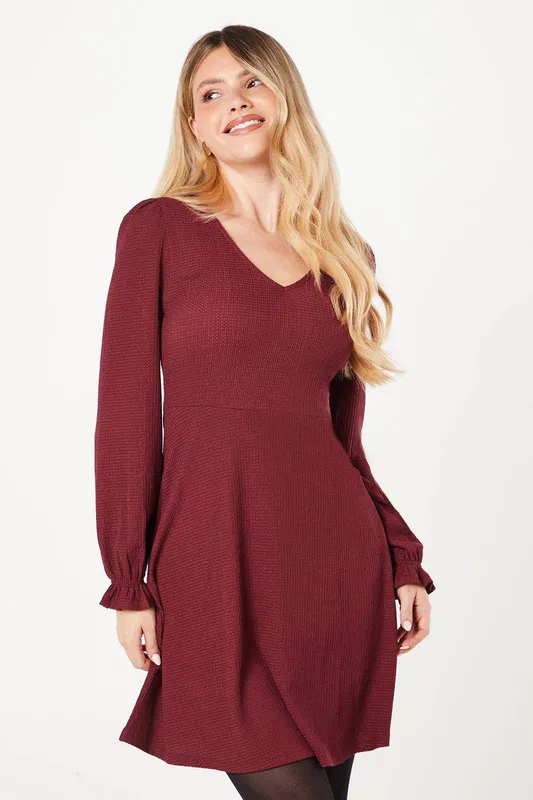 Dorothy Perkins Women's V Neck Mini Dress in Berry Size: 16 Berry 16