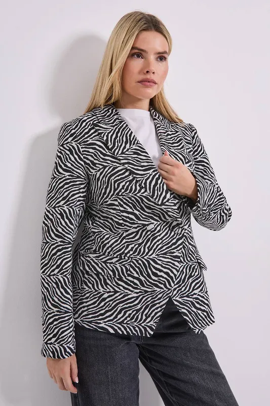 Dorothy Perkins Women's Zebra printed Double Breasted Blazer Size: 8 - Zebra