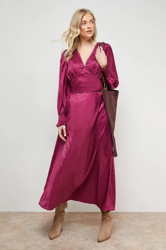 Oasis Women's Jacquard Satin Midi Dress in Berry Size: 10 - Berry