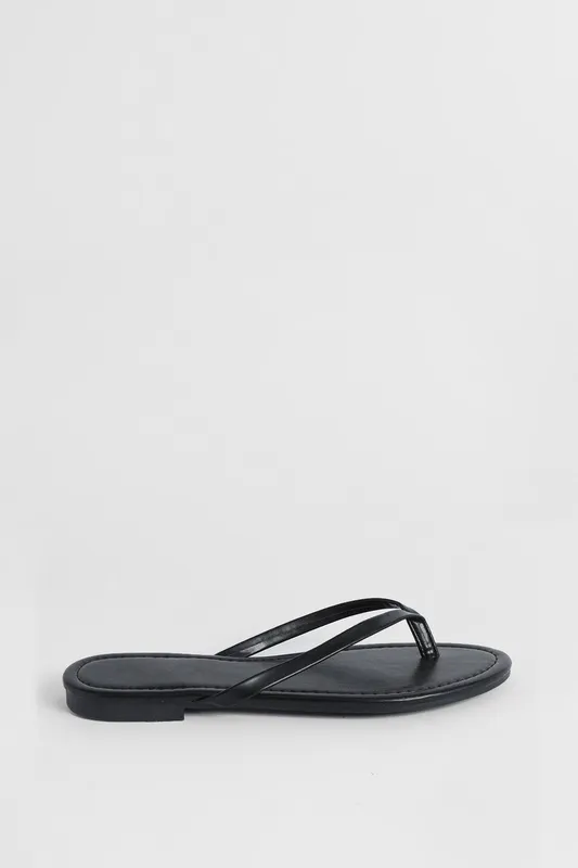 Oasis Women's Jodie Faux Leather Flip Flops in Black Size: 8 Black 8