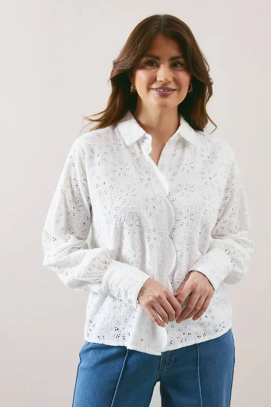 Wallis Women's Broderie Shirt in White Size: 18 White 18