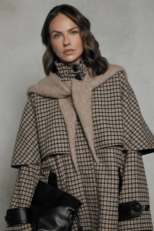 Wallis Women's Brown Check Cape Coat Size: 22 - Brown - Size: 22