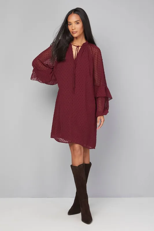 Wallis Women's Dobby Ruffle Sleeve Shift Dress in Wine Size: 8 - Wine