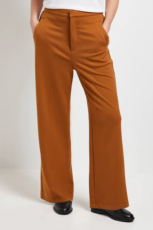 Wallis Women's Petite Ponte Trouser in Camel Size: 8 Camel 8