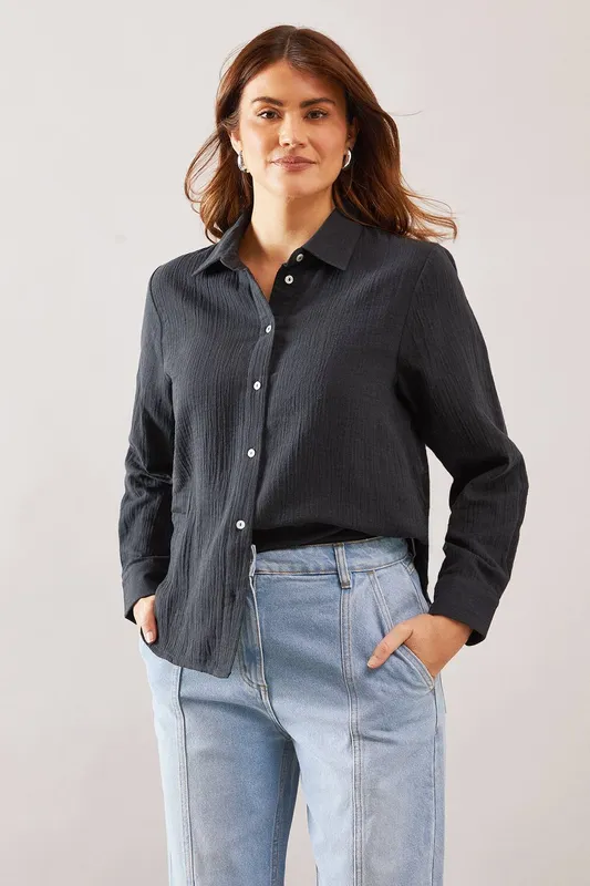 Wallis Women's Textured Button Through Shirt in Black Size: 8 - Black
