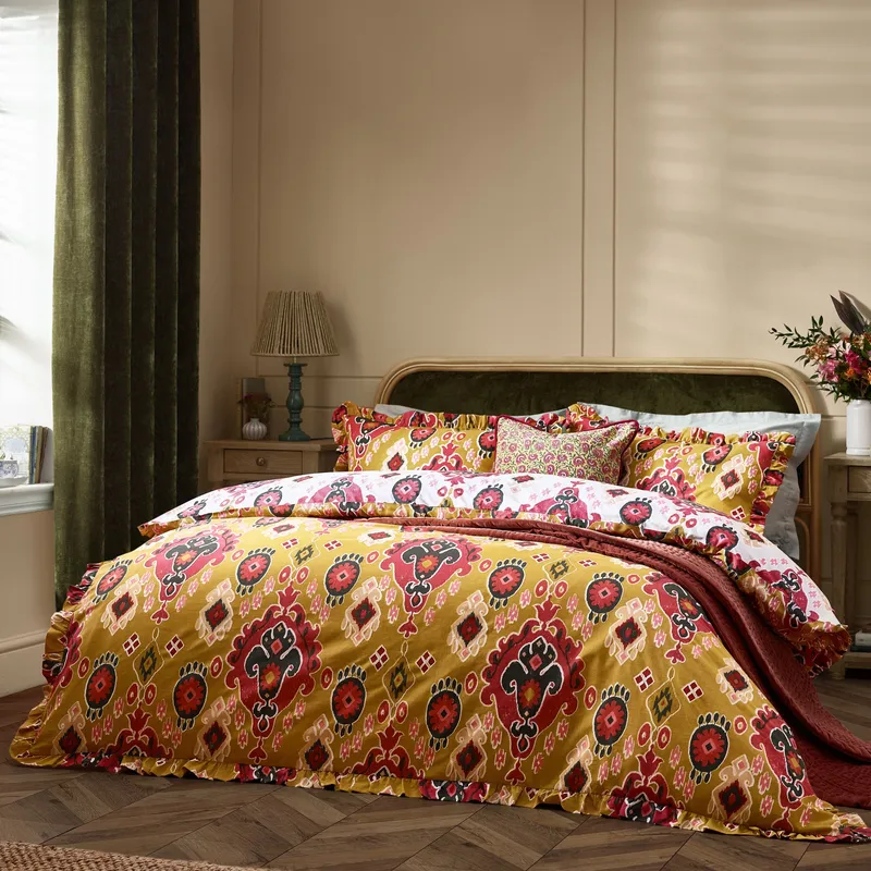 Paoletti Dawson Ikat Reversible Duvet Set in Amber Size: Super King Amber Super King