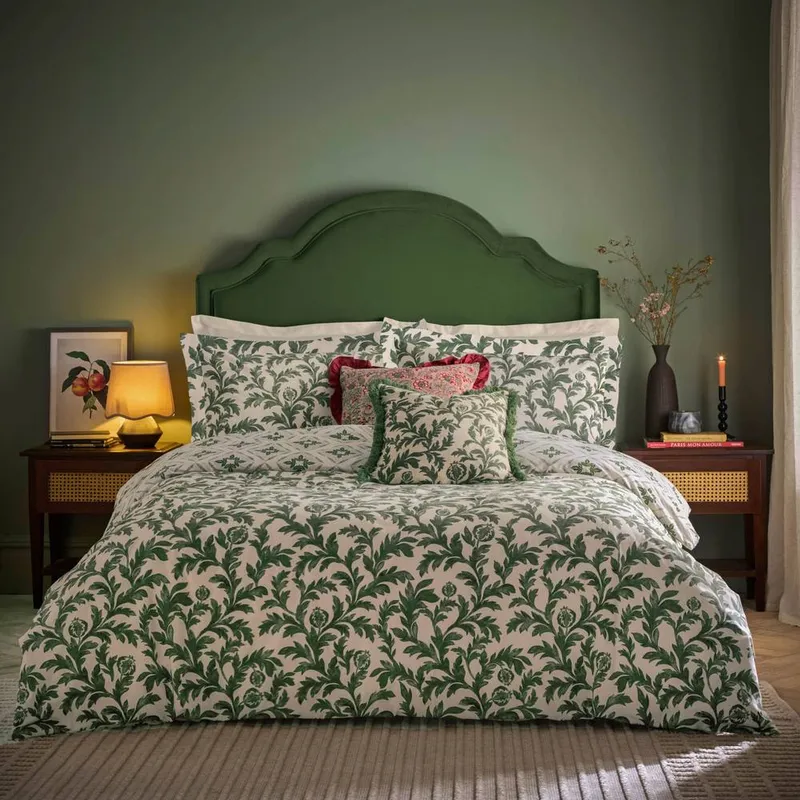 Paoletti Hedera Printed Duvet Cover Set in Light Green Size: King Light Green King
