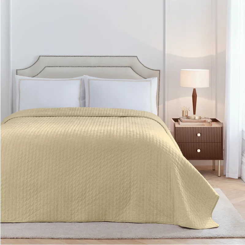 Paoletti Henley Pin-cord Bedspread in Natural Size: King Natural King