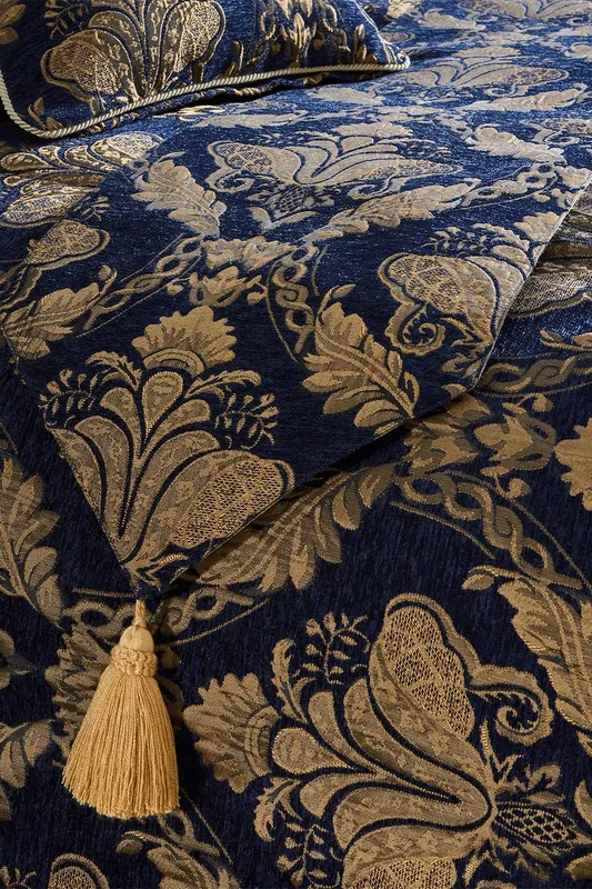 Paoletti Shiraz Jacquard Chenille Runner in Navy - Navy