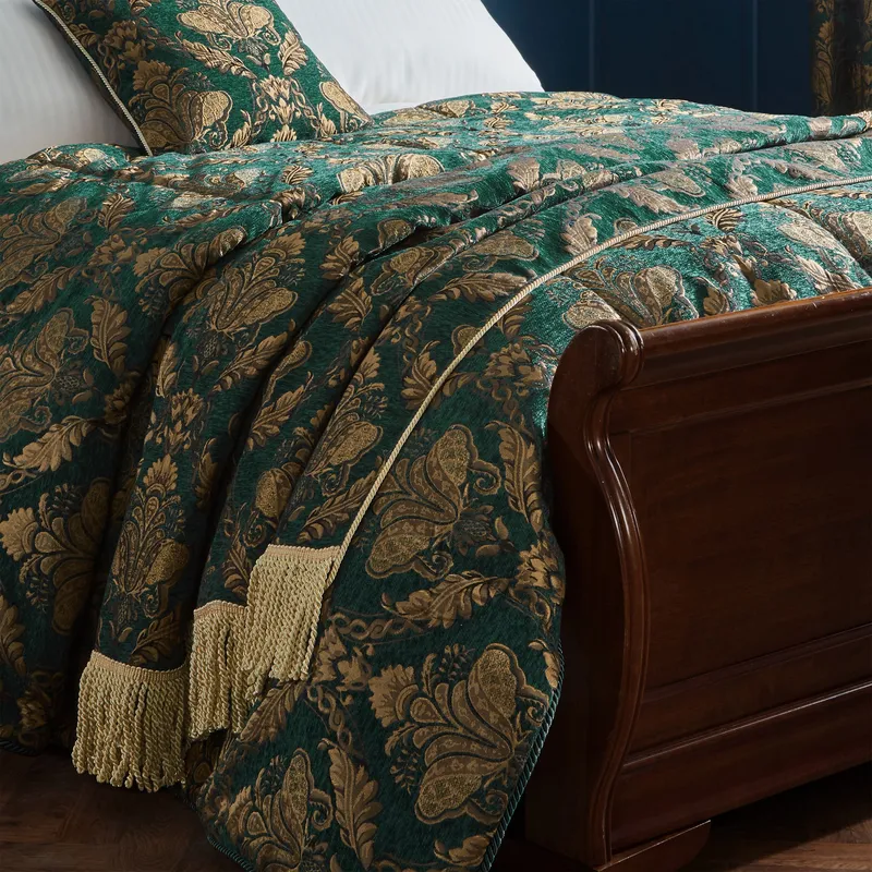 Paoletti Shiraz Floral Damask Throw Emerald 130 x 175 x 1cm