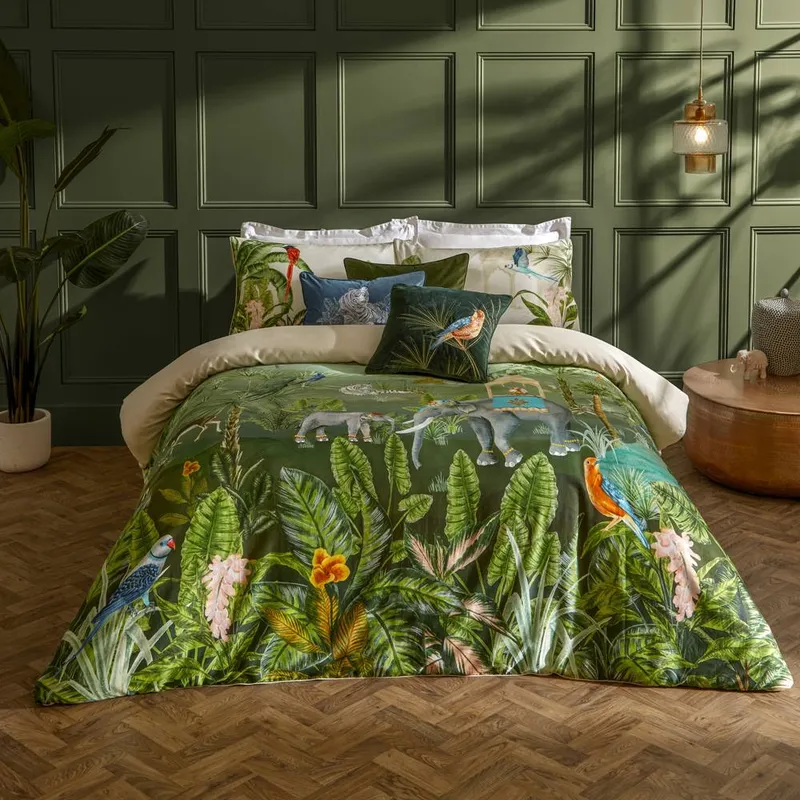 Paoletti Odisha Exotic Duvet Cover Set in Green Size: Super King - Green