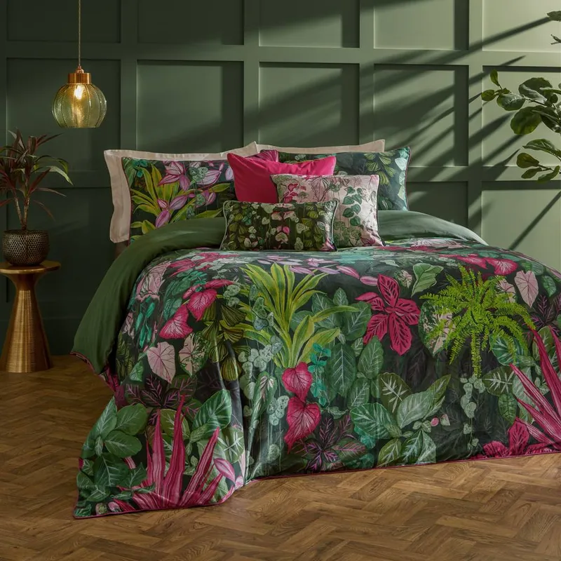 Paoletti Veadeiros Exotic Floral Cotton Duvet Cover Set Green;Pink Double Duvet Cover + 2 Standard Pillowcases