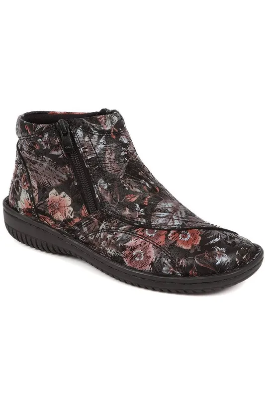 Pavers Women's Leather Ankle Boots in Black Size: 4 - Black - Size: 4