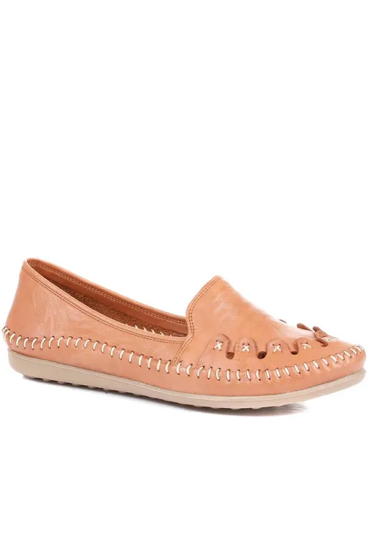 Pavers Women's Leather Slip-On Pumps in Tan Size: 6 - Tan - Size: 6