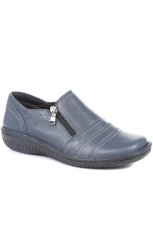 Pavers Women's Leather Slip On Shoes in Navy Size: 6 - Navy