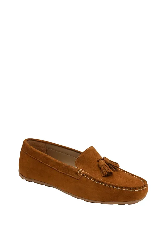 Ravel Women's 'Bute' Suede Loafers in Tan Size: 5 - Tan