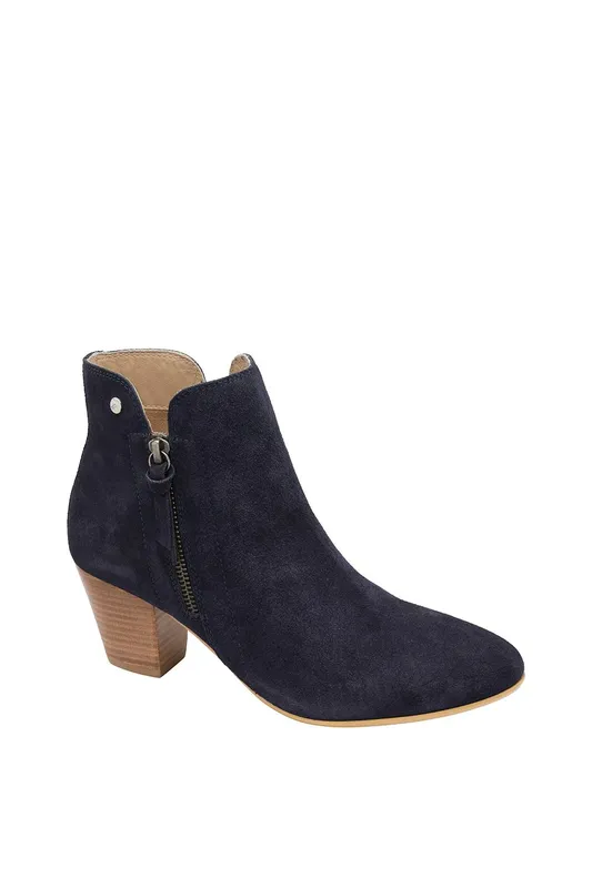 Ravel Women's 'Tulli' Suede Ankle Boots in Navy Size: 7 - Navy - Size: 7