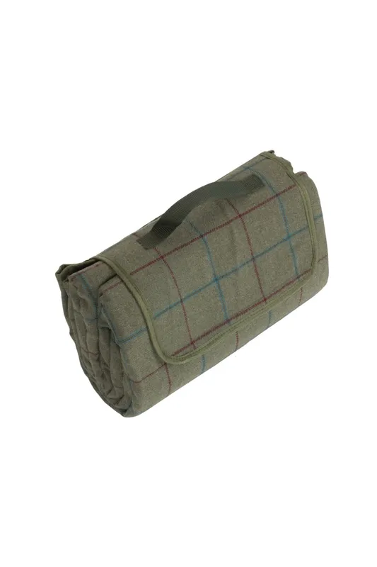 Red Hamper Green Tweed Picnic Blanket