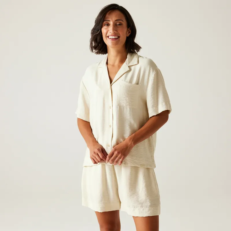Regatta Women's Salise Lightweight Short Sleeve Shirt in Cream Size: 16 Cream 16