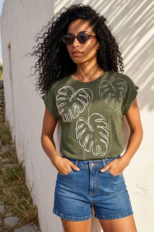 Roman Women's Embroidered Leaf T-Shirt in Khaki Size: 10 - Khaki