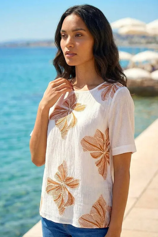 Roman Women's Floral Embroidered Top in Ivory Size: 20 Ivory